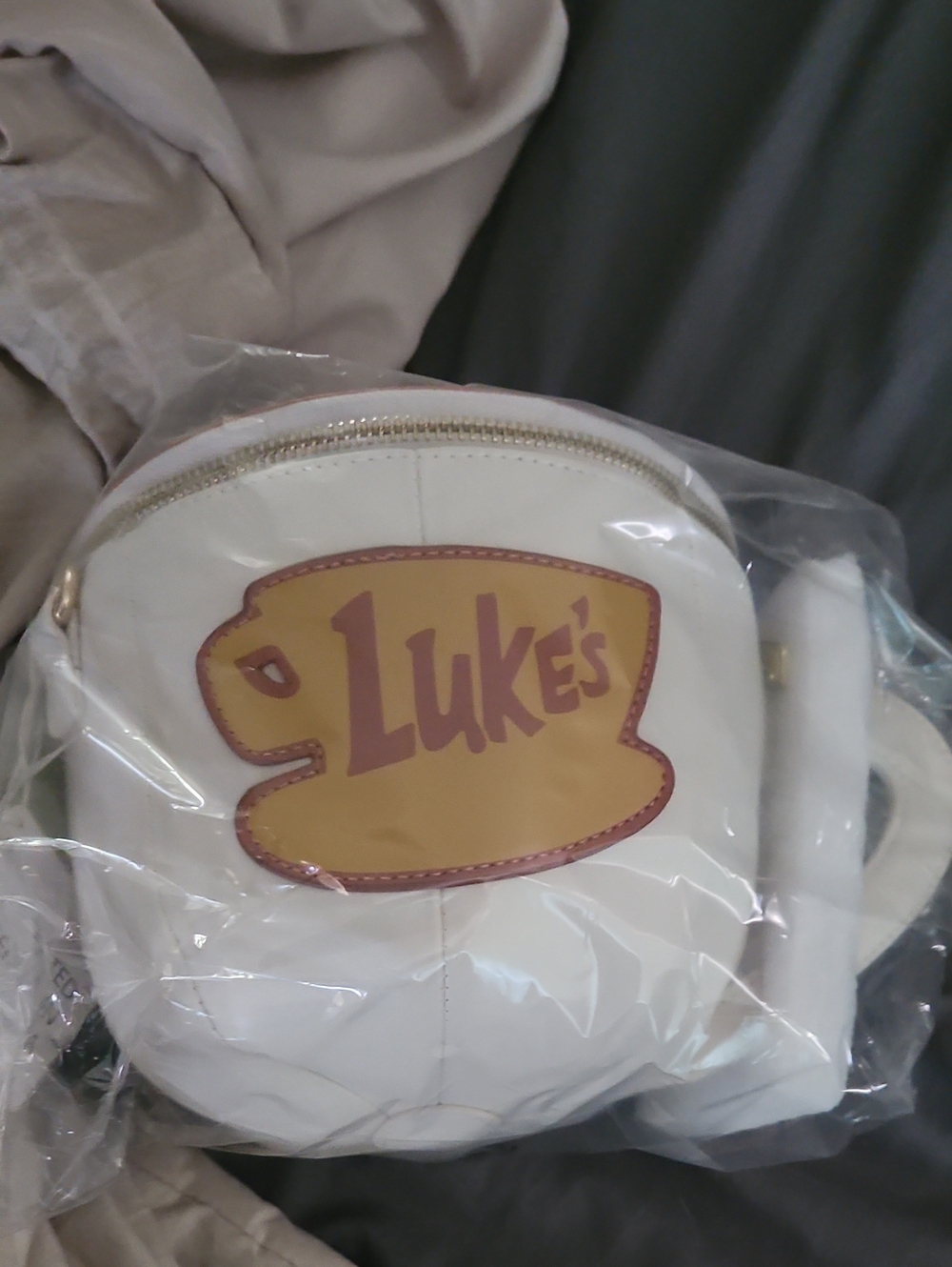Loungefly Gilmore Girls Crossbody Mug Bag